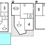 Six-bedroom In