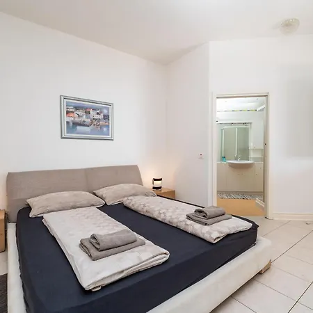 Six-bedroom In * Primošten