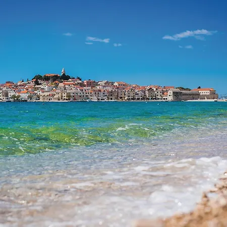 Six-bedroom In Tatil Evi Primošten