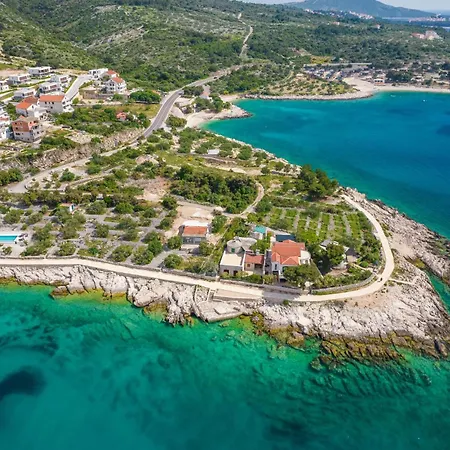 Six-bedroom In * Primošten