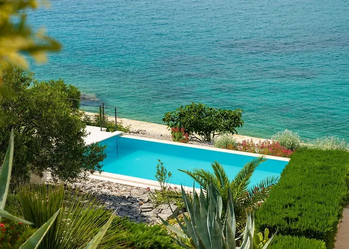 בית נופש Six-bedroom In